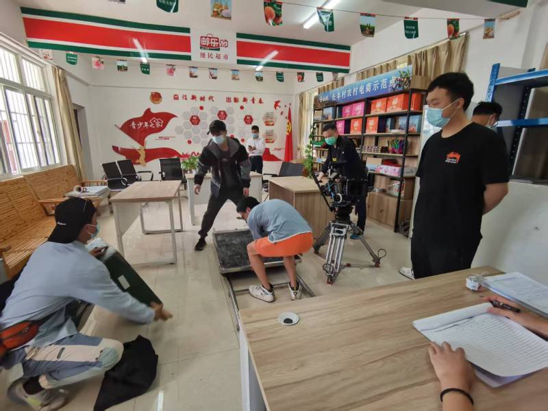 卧龙区广告片拍摄公司：极简主义践行者，少即是多的视觉哲学